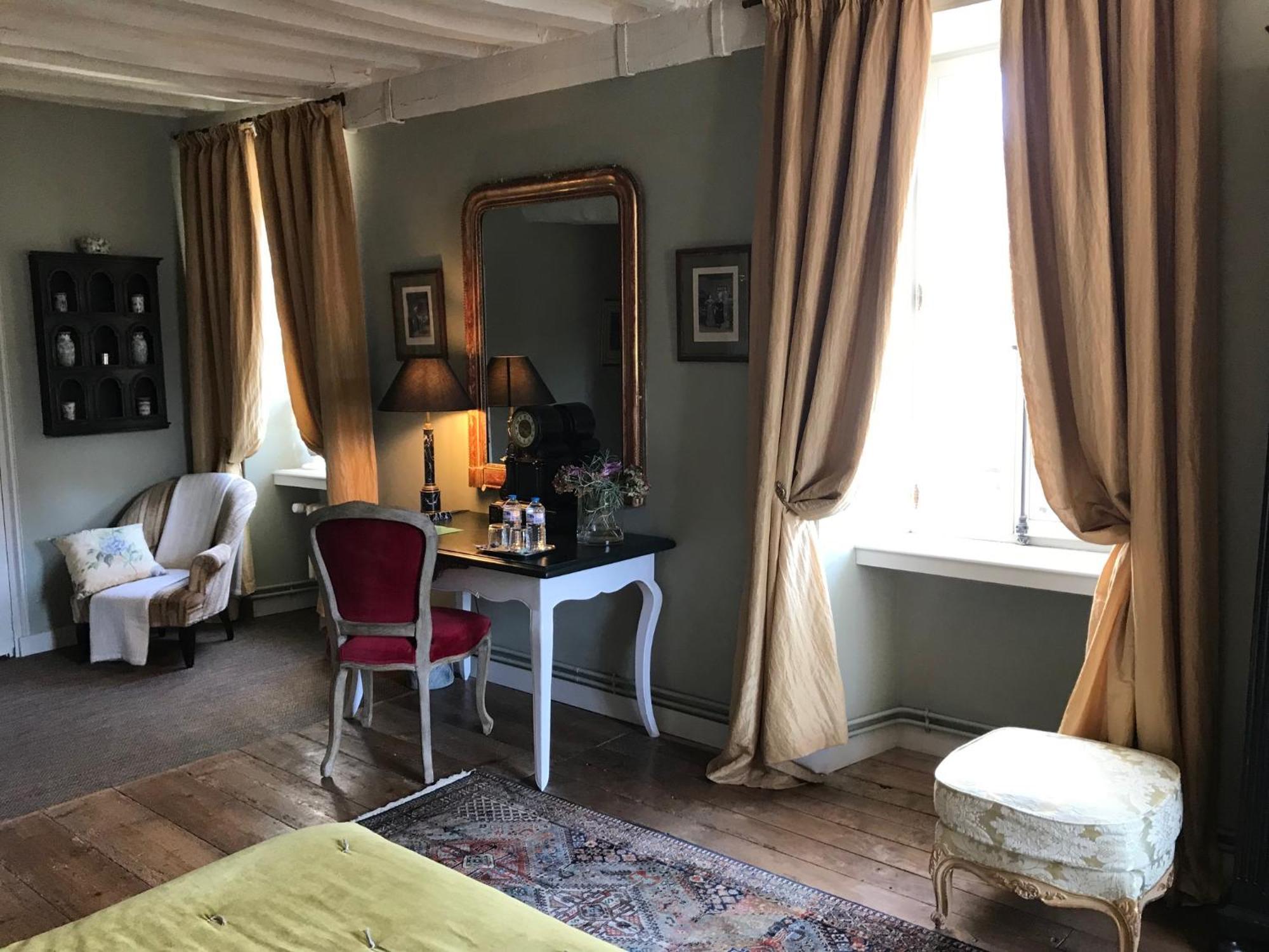 Hotel Tanquerey De La Rochaisiere คูตองส์ ภายนอก รูปภาพ